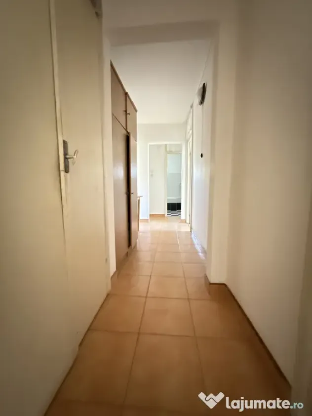 Apartament cu 3 camere, decomandat, 2 balcoane - Soarelui - Timisoara (Timis)
