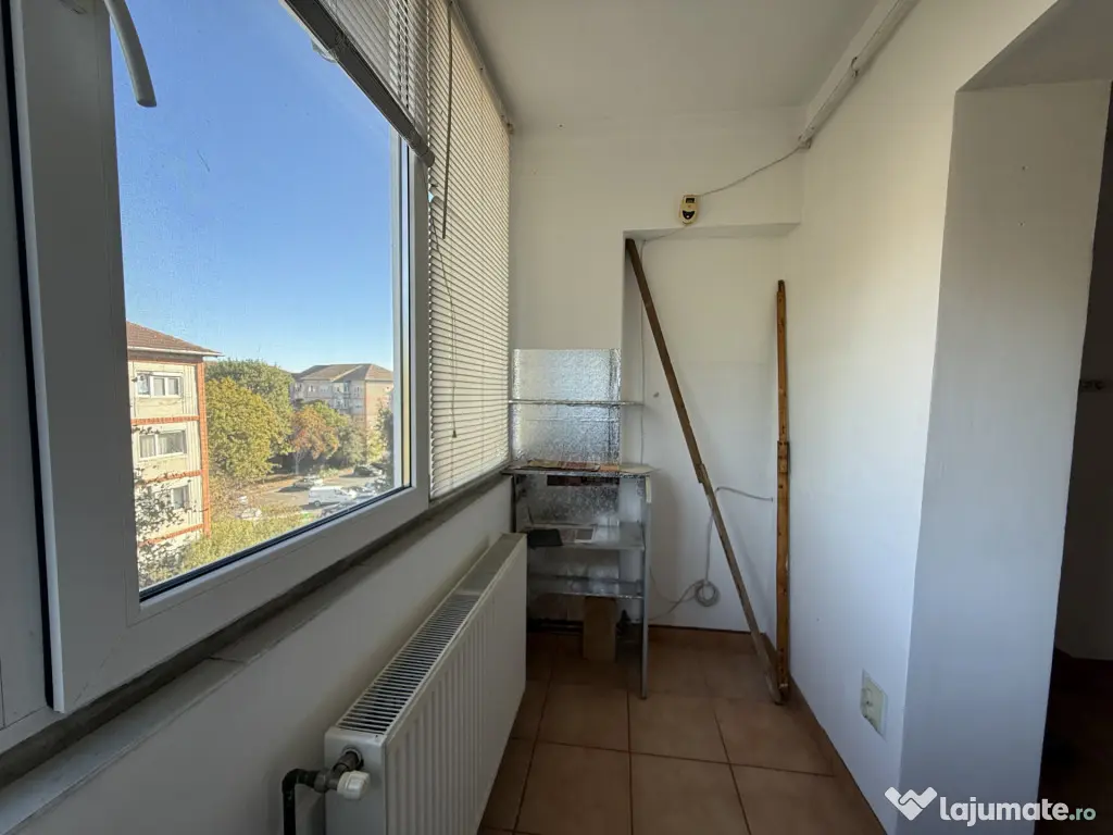 Apartament cu 3 camere, decomandat, 2 balcoane - Soarelui - Timisoara (Timis)