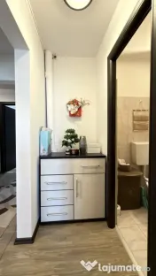 Apartament 70mp utili, 3 camere, 2 bai, parter - zona Toront 