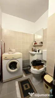 Apartament 70mp utili, 3 camere, 2 bai, parter - zona Toront 