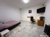 Apartament la curte comuna, 70 mp utili, parter + mansarda -