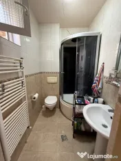 Apartament la curte comuna, 70 mp utili, parter + mansarda -