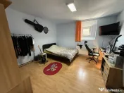 Apartament la curte comuna, 70 mp utili, parter + mansarda -