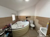 Apartament la curte comuna, 70 mp utili, parter + mansarda -