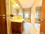 Spatiu comercial de vanzare, 81 mp utili, locatie buna - Dum 