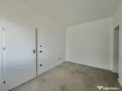 Duplex, despartit prin camera tehnica, 4 camere, 111mp utili