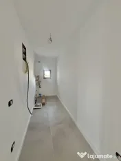 Duplex, despartit prin camera tehnica, 4 camere, 111mp utili