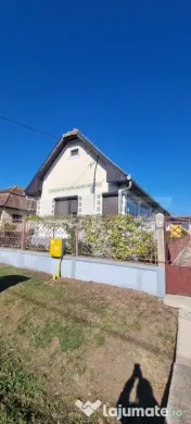 Casa cu 2 camere, 100 mp, zona Tritenii de Jos 