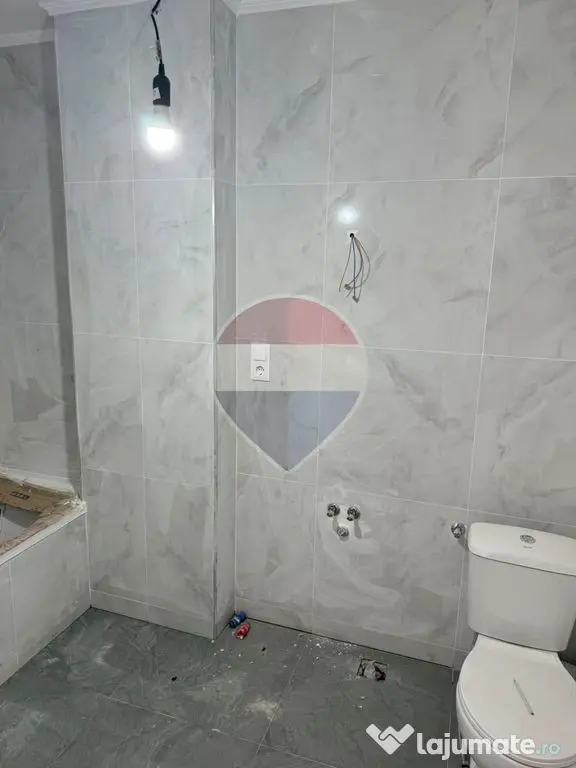 Spatiu de birouri de inchiriat-parter-bloc nou-loc de parcare inclus - Baia Mare (Maramures)