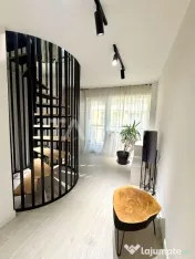 Penthouse de vanzare finisaje premium cu terasa generoasa Fl