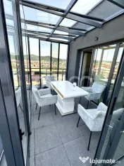 Penthouse de vanzare finisaje premium cu terasa generoasa Fl