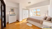 Privilegio Brasov, 73 mp terasa, unic pe nivel, boxa, gara 