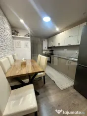 Apartament 3 camere, 64 mp, zona centrala 