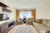 Central-Eremia, ap. 3 camere, 2 băi + boxă,proaspăt zugrăvit, et.2