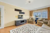 Central-Eremia, ap. 3 camere, 2 băi + boxă,proaspăt zugrăvit, et.2