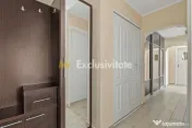 Central-Eremia, ap. 3 camere, 2 băi + boxă,proaspăt zugrăvit, et.2