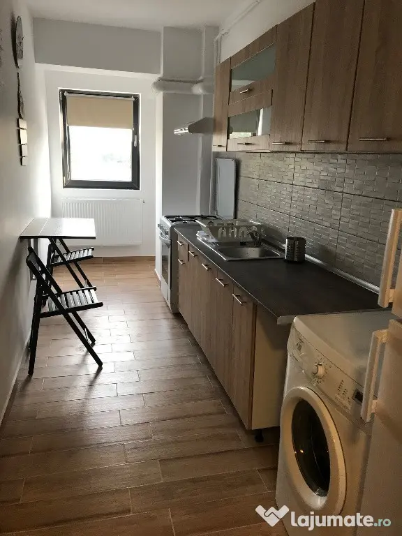 Inchiriez garsoniera 41 mp Strada Ajustorului - Bucuresti (Bucuresti-Ilfov)