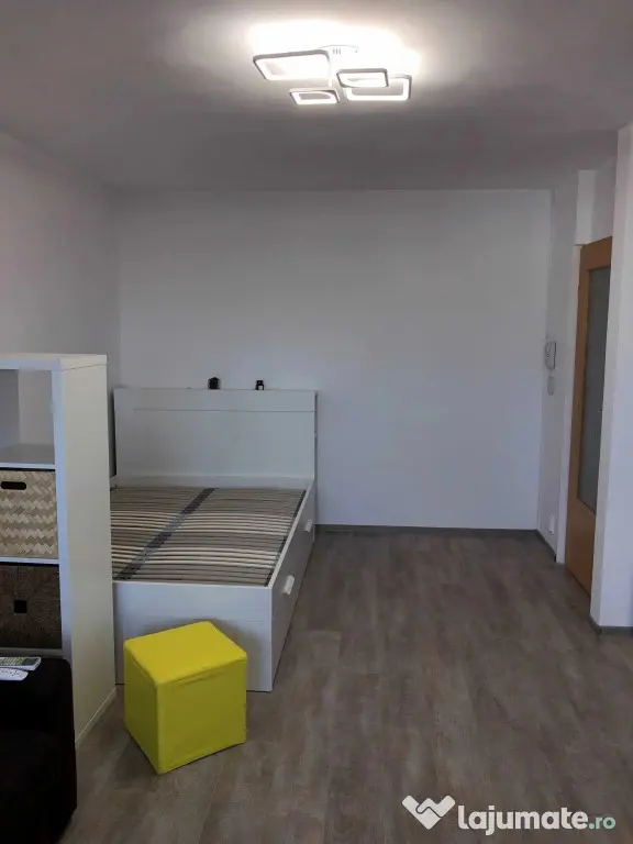 Nerva traian alexandru vlahuta etaj 8 - Bucuresti (Bucuresti-Ilfov)