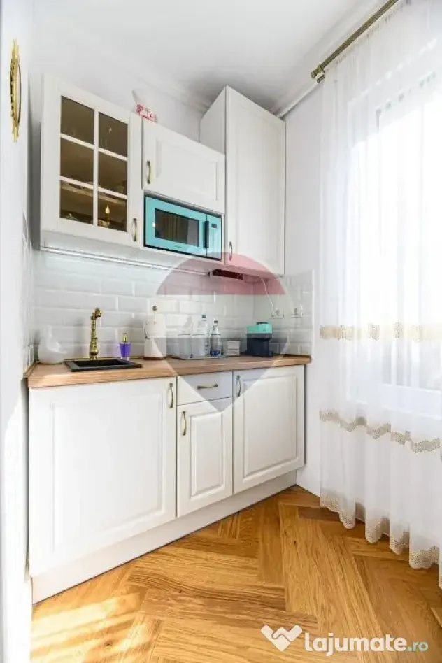 Apartament cu 1 camere de vânzare în zona Centrul Istoric - Brasov (Brasov)