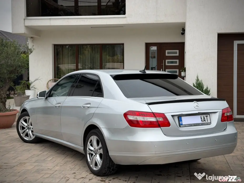 MERCEDES-BENZ E-Class 2012 — imagine 37