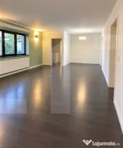 Vilă spațioasă, 342 mp, teren 657 mp, ideală rezidență