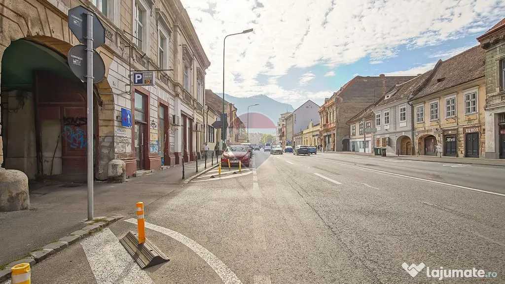 Spațiu, caracter și parcare rezervată, la doi pași de Centrul Istoric - Brasov (Brasov)