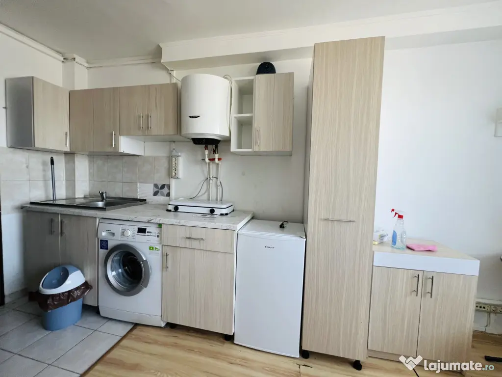Garsoniera 16 mp mobilata, utilata- Zona UMT Timisoara - Timisoara (Timis)