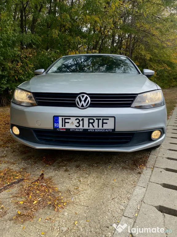 Volkswagen Jetta 2011 | 1.6 TDI DSG, Cutie automata, 105 CP