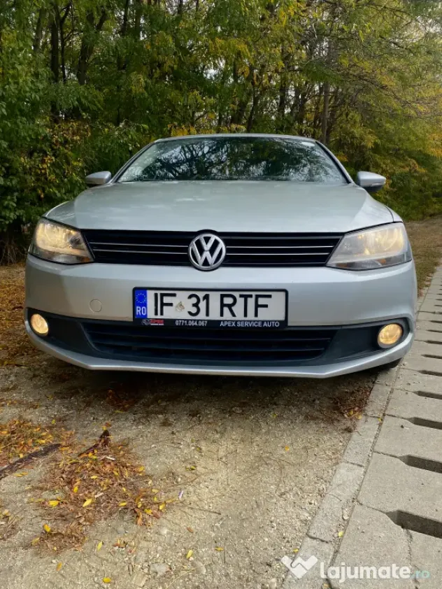 Volkswagen Jetta 2011 | 1.6 TDI DSG, Cutie automata, 105 CP