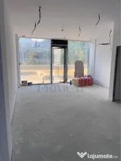 Spatiu comercial - incalzire in pardoseala - loc de parcare 