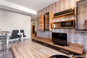 Apartament cu 3 camere de închiriat în zona UTA 