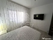 Apartament cu 3 camere de inchiriat cu 2 balcoane,zona Lipovei