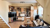 Apartament de vanzare cu 3 camere si balcon zona Mihai Vitea
