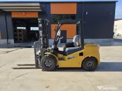 Motostivuitor Stivuitor CHL DIESEL 3500kg Triplex 