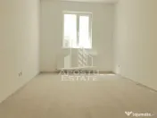 Apartament spatios cu 2 camere etaj intermediar in spate la hotel IQ 