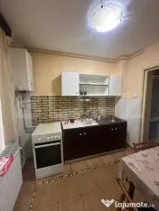 Apartament cu 4 camere, 85 mp, zona Bălcescu