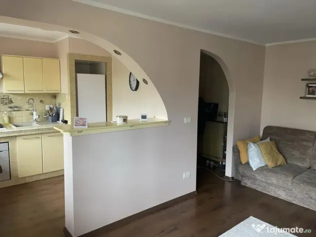 Apartament Cu 2 Camere Semidecomandate Zona Ultracentrala - Suceava (Suceava)