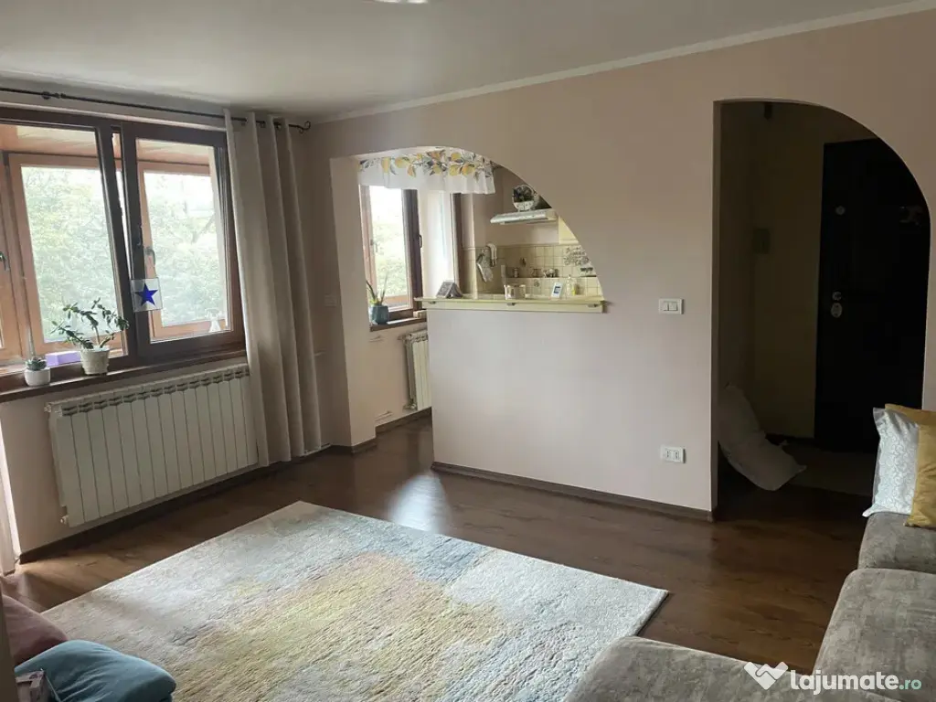 Apartament Cu 2 Camere Semidecomandate Zona Ultracentrala - Suceava (Suceava)