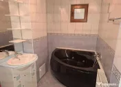 Apartament 4 camere, etaj 1/8, decomandat, zona Triaj! 