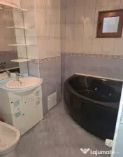Apartament 4 camere, etaj 1/8, decomandat, zona Triaj! 