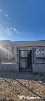 Casa 2 camere cu terasa pe acoperiș