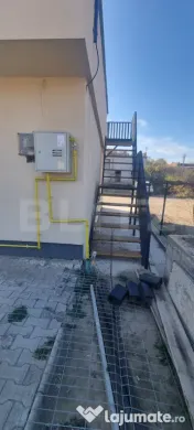 Casa 2 camere cu terasa pe acoperiș
