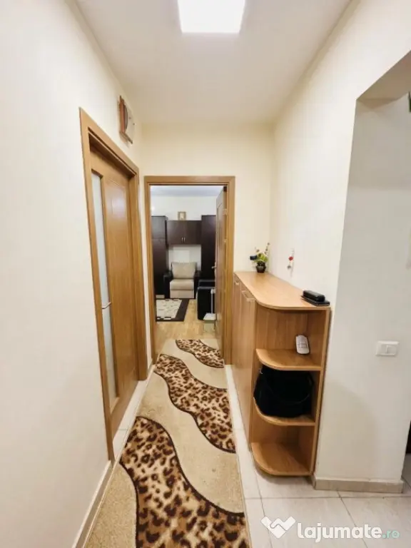 Apartament cu 2 camere de vânzare în zona Dacia - Constanta (Constanta)