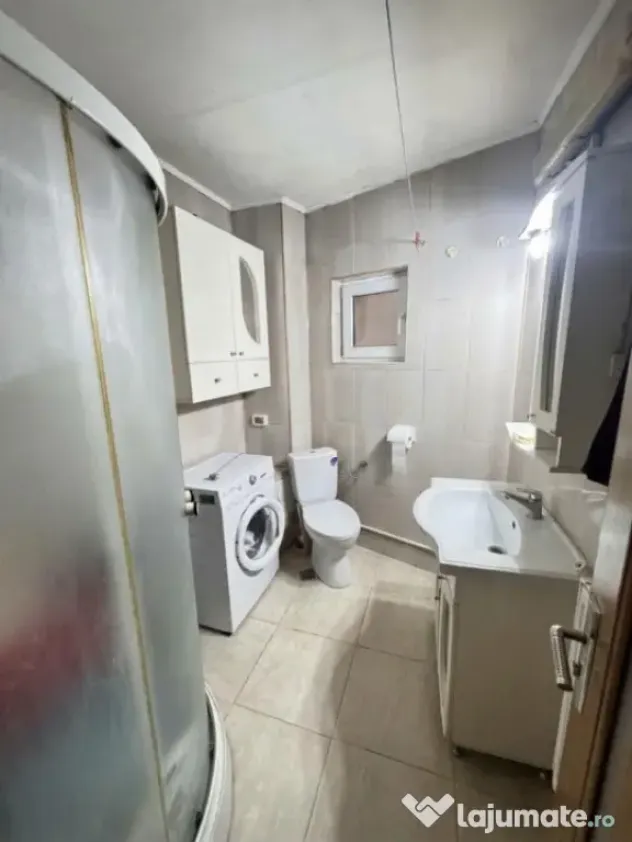 Apartament cu 2 camere de vânzare în zona Dacia - Constanta (Constanta)