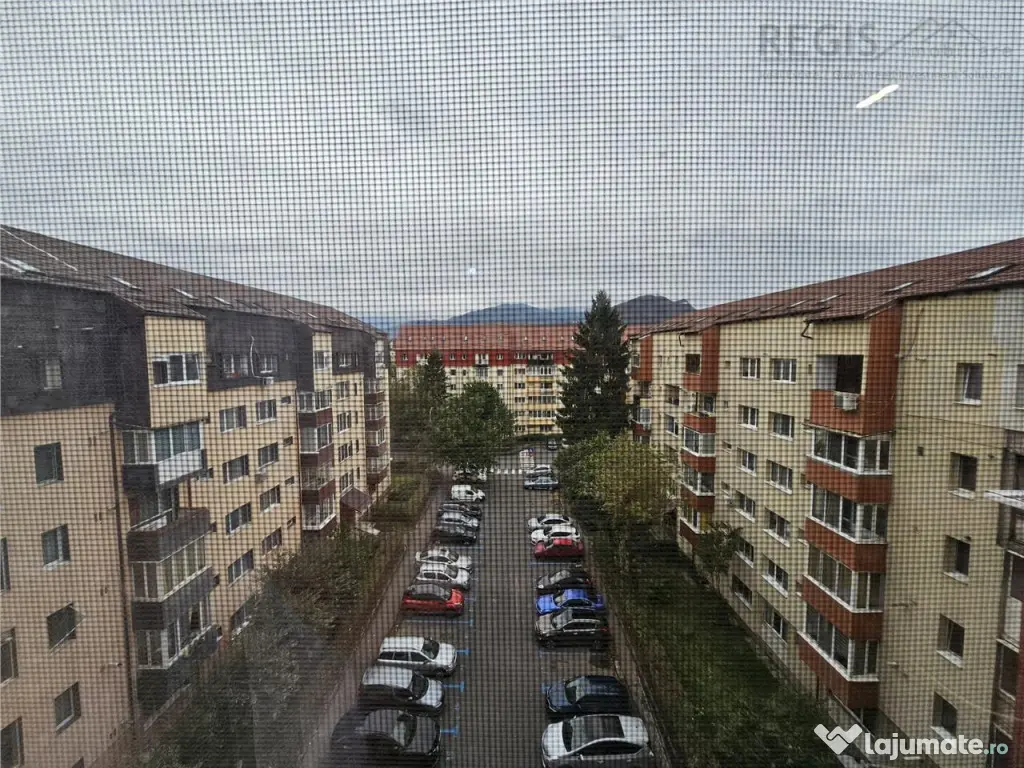 Apartament 3 camere cu loc de parcare SALA SPORTURILOR - Brasov (Brasov)