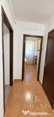 Apartament cu 2 camere decomandate, 51 mp, în cartierul Gru