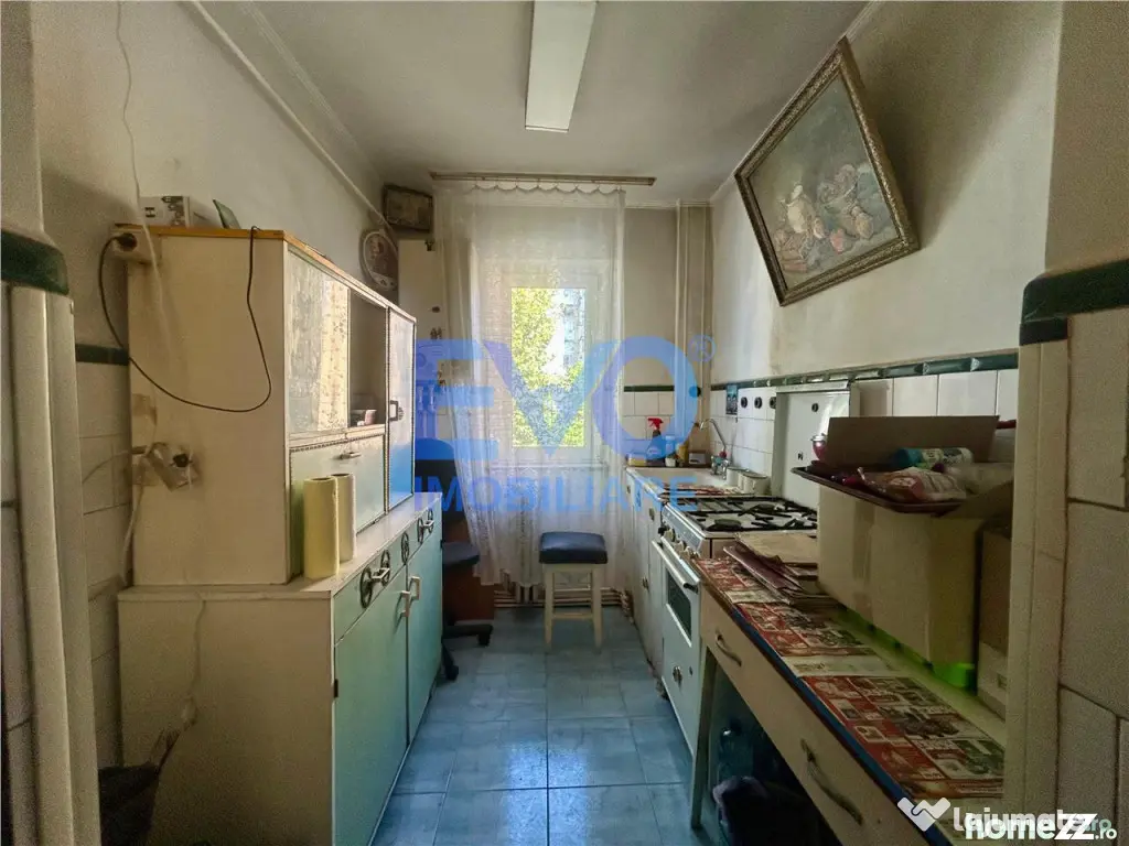 APARTAMENT 3 CAMERE DE VANZARE, ZIMBRU - Iasi (Iasi)
