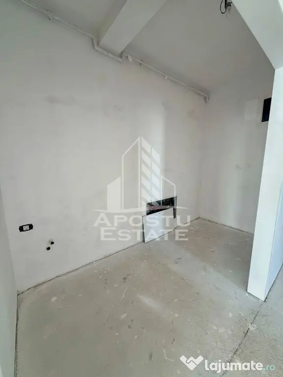 Apartament cu 3 camere, etaj intermediar, zona Giroc - Giroc (Timis)