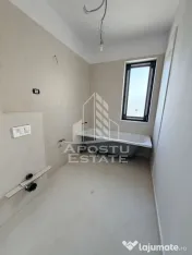 Apartament cu 3 camere, etaj intermediar, zona Giroc 