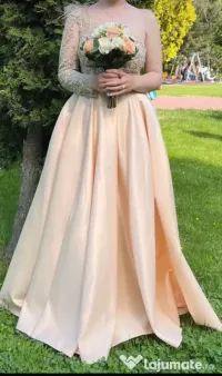 Rochie de ocazie foarte elegantă